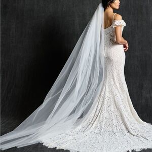 David’s Bridal • Raw hem chapel length white veil